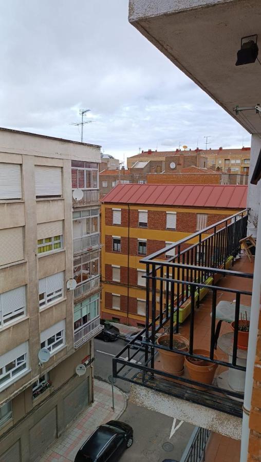 Moderno Apartamento Cerca Del Centro En Leon Ngoại thất bức ảnh
